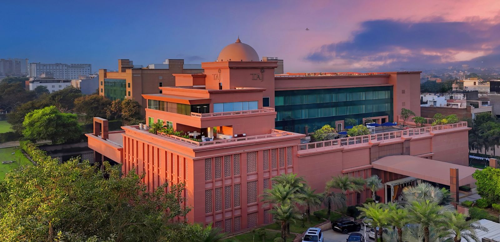Taj Hotel & Convention Centre in Agra